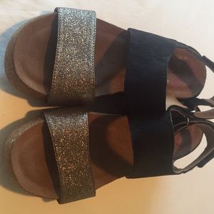 Comfortiva sandals size 7.5 W